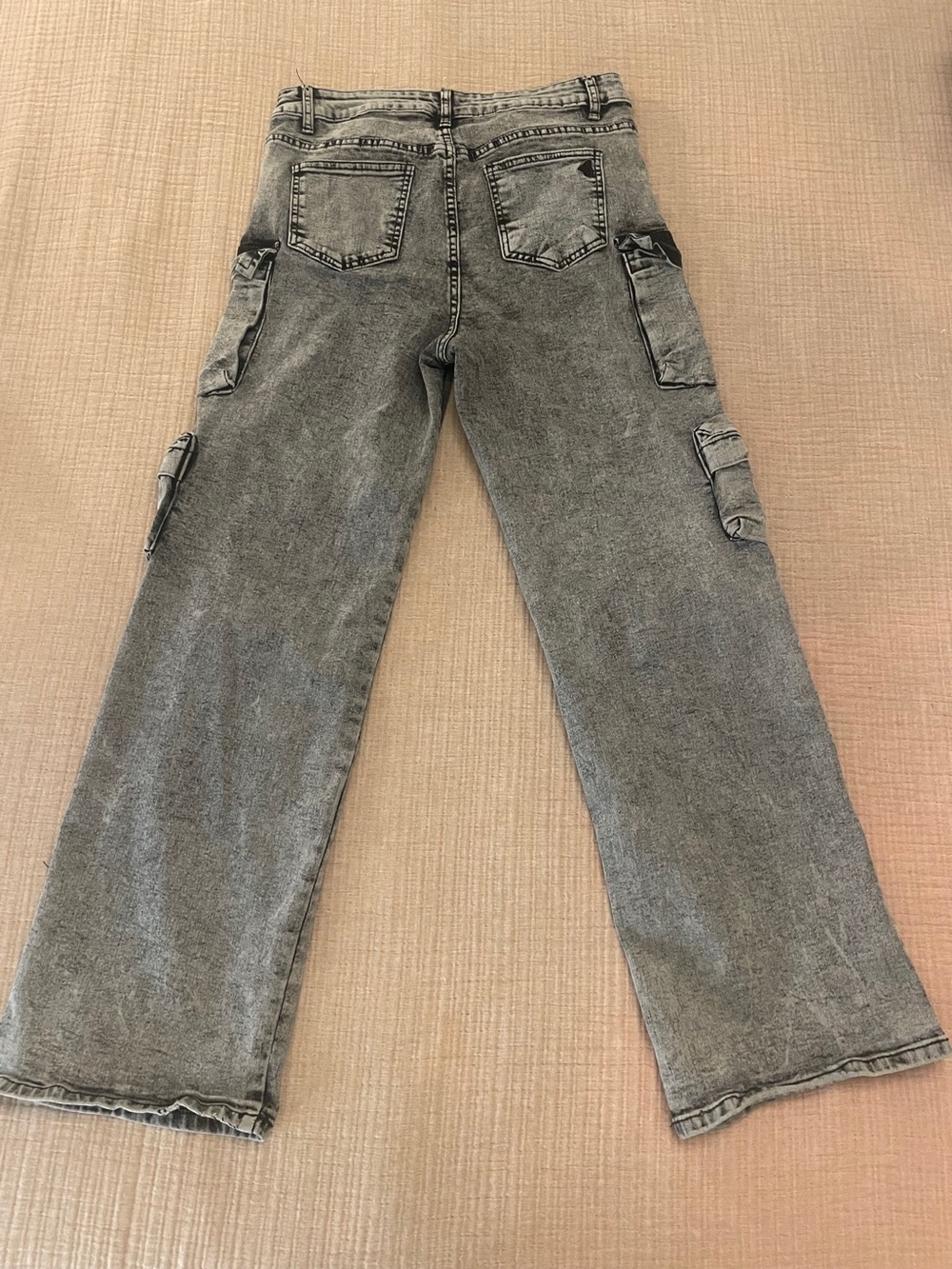 V.I.P. Jeans Black Acid Wash High Waisted‎ Flare Leg Cargo Jeans Size 13 31 - Picture 3 of 11